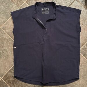 Figs scrub top